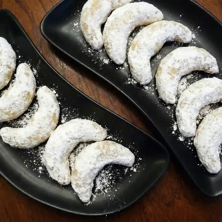 Nut Crescents