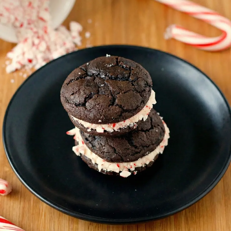 Peppermint Whoopie Pies