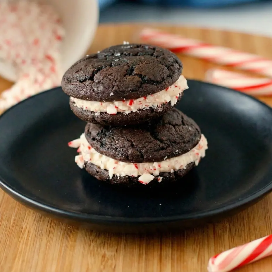 Peppermint Whoopie Pies