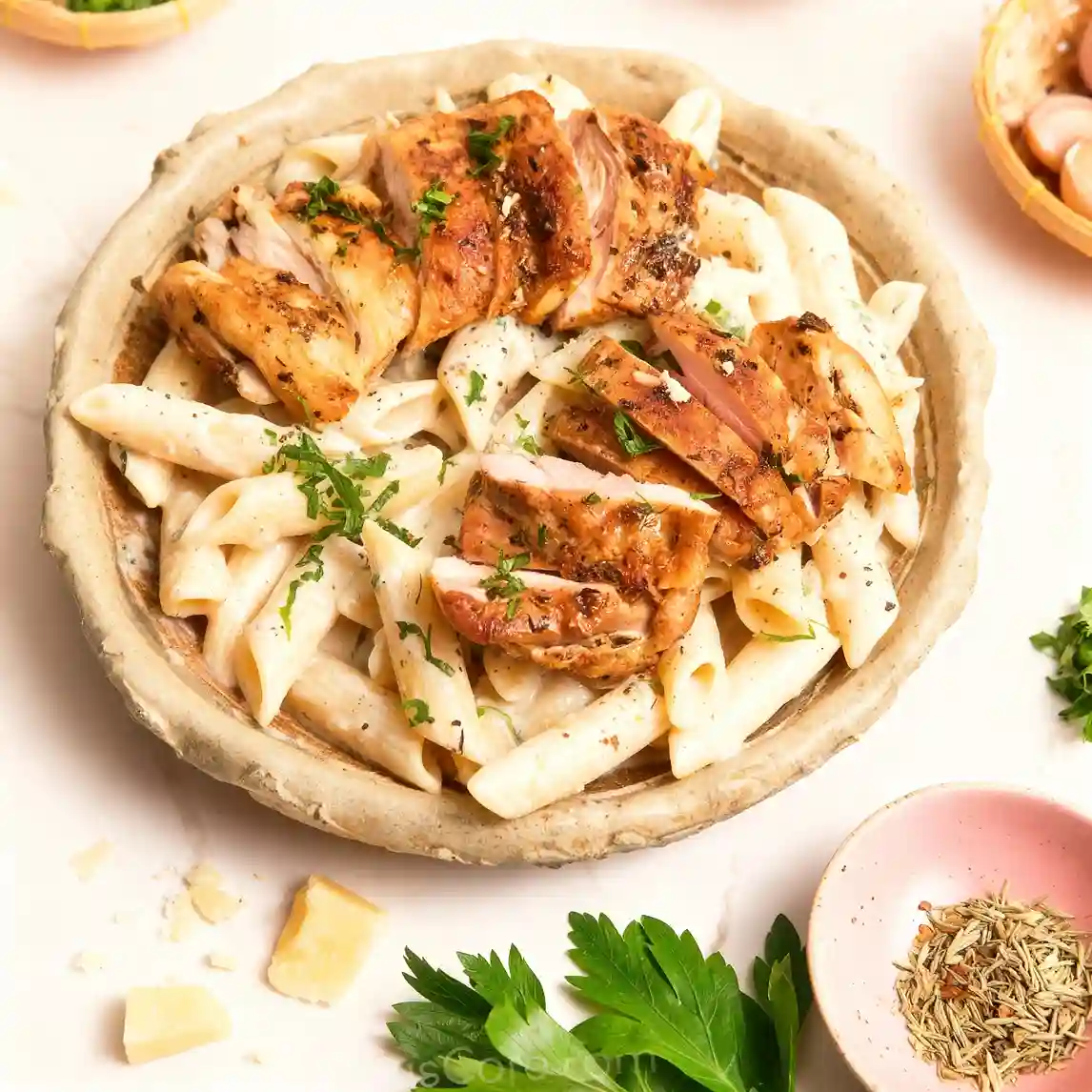 One Pot Creamy Chicken Pasta